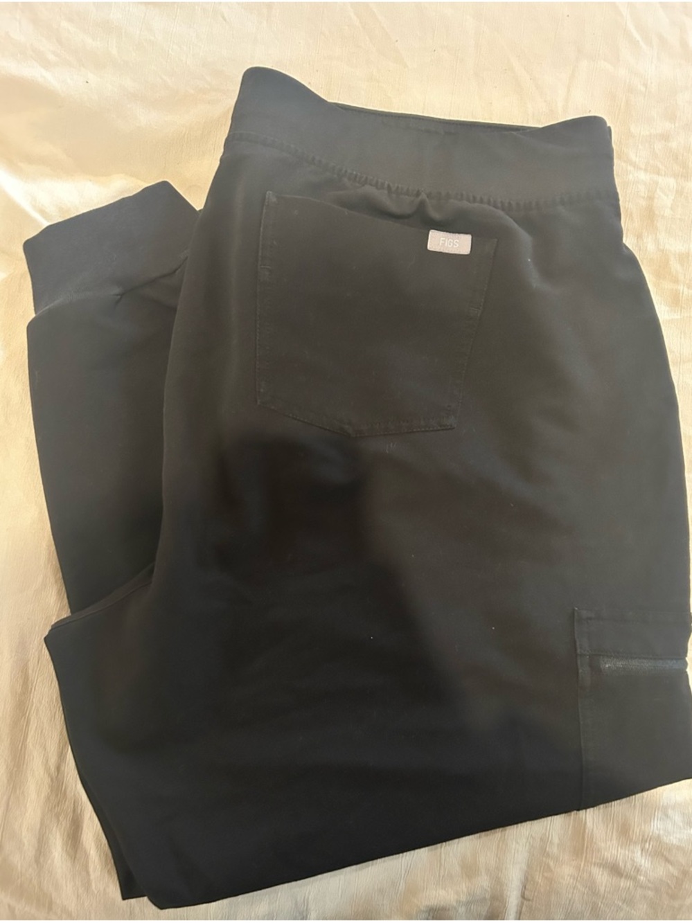 Figs Scrubs Set Black Jogger Pants and Short Sleeve Top